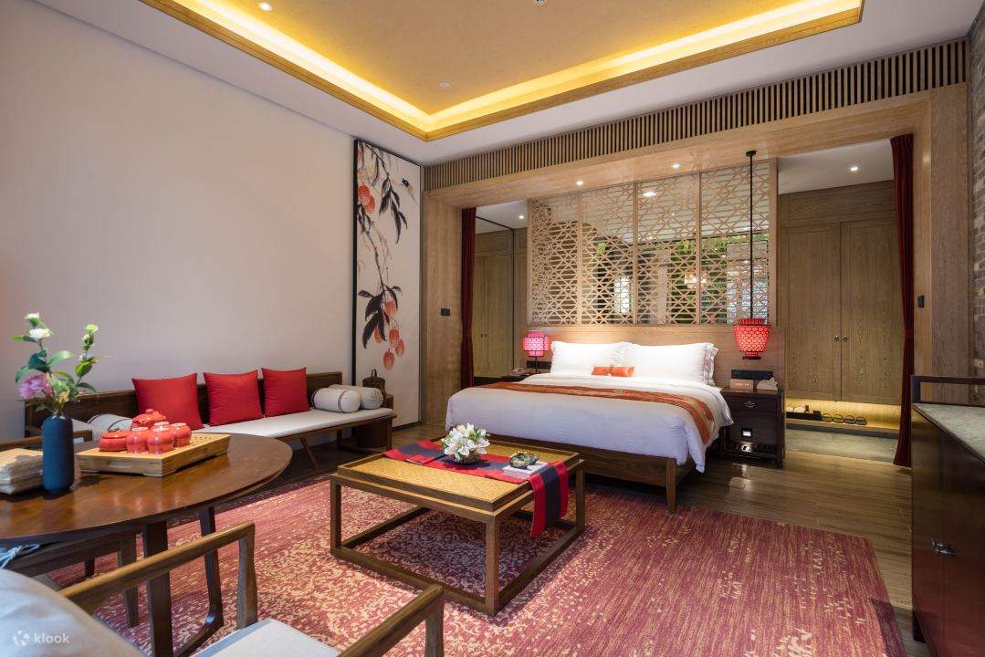[Inside Gankeng Ancient Town/Directly reach Futian Port Line 10] Shenzhen OCT Gankeng Ancient Town - Phoenix Hakka Hotel Accommodation Package